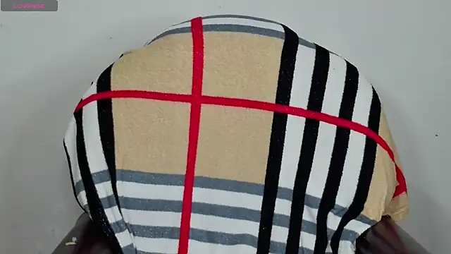 Snapshot of Mikki5P chatting on February 21, 2025, 6:04 pm Mikki5P online show from February 21, 2025, 6:04 pm