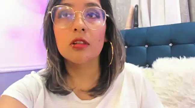 Snapshot of Pandoracherry chatting on February 23, 2025, 2:51 am Pandoracherry online show from February 23, 2025, 2:51 am