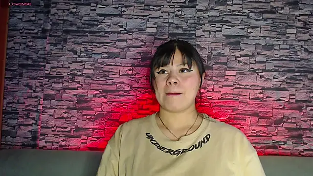 sofi bronw online show from March 12, 2025, 8:52 pm