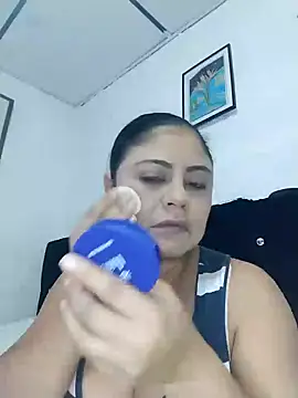 Snapshot of ElizabethWeil chatting on December 3, 2025, 11:42 am ElizabethWeil online show from December 3, 2025, 11:42 am