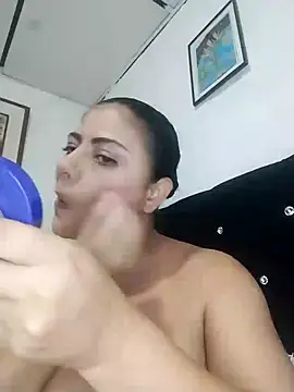 Snapshot of ElizabethWeil chatting on December 4, 2025, 12:42 am ElizabethWeil online show from December 4, 2025, 12:42 am