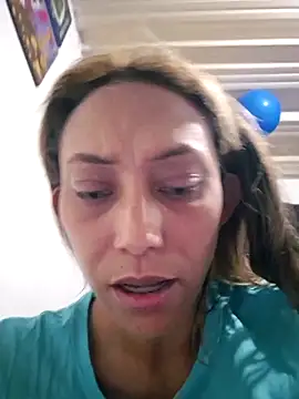 Snapshot of salome_drasin chatting on June 10, 2026, 4:24 am salome drasin online show from June 10, 2026, 4:24 am