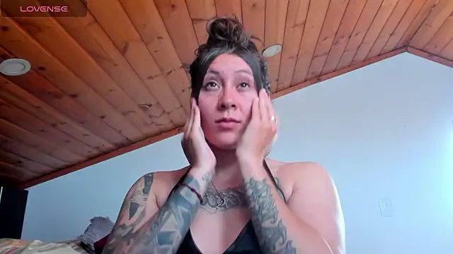 Darkness jones  online show from February 2, 2026, 6:29 pm