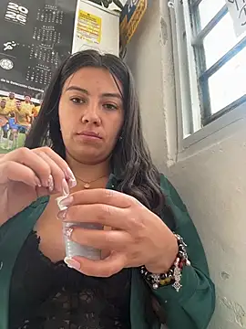 LIZ-06  online show from February 20, 2026, 12:51 pm