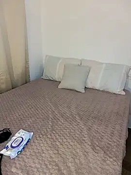 AdeleGray online show from November 5, 2025, 9:34 am