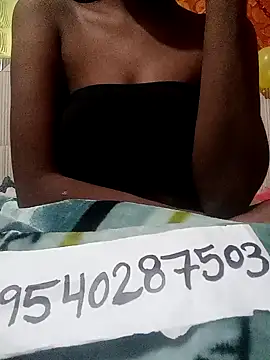 XGHDFGCCBHX online show from December 5, 2024, 9:22 pm