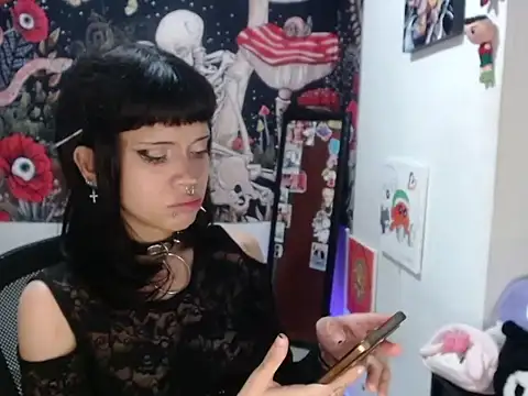 Snapshot of hachi_kitty chatting on April 28, 2026, 10:47 pm hachi kitty online show from April 28, 2026, 10:47 pm