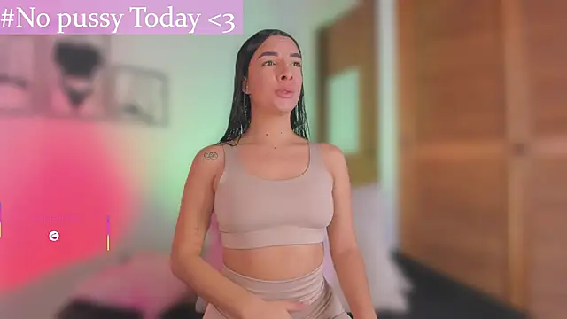 777AylinZ online show from January 11, 2026, 10:49 pm