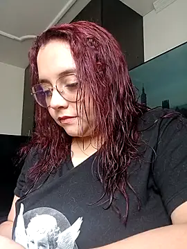 CURVY-HORNY online show from April 19, 2026, 5:36 pm