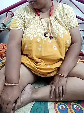 Hotty-rumi online show from November 10, 2025, 4:45 pm