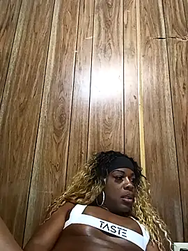 kobrashekyng online show from December 18, 2025, 10:46 pm