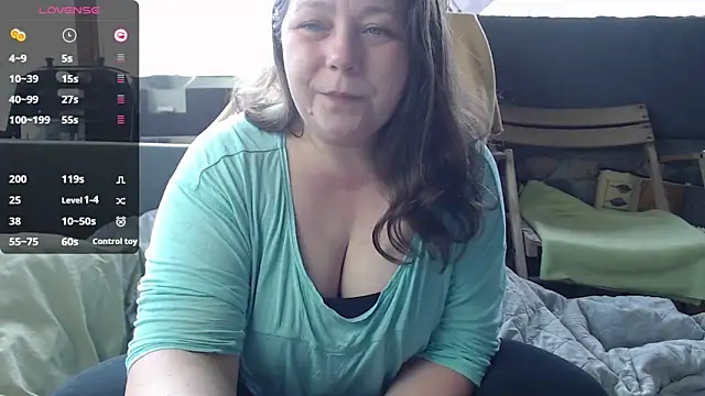 Snapshot of KasiaPrivat chatting on February 12, 2025, 9:31 am KasiaPrivat online show from February 12, 2025, 9:31 am