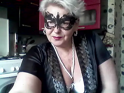 Lisa Suzie online show from March 18, 2026, 9:01 am