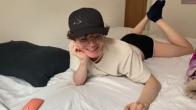 mapleg online show from March 19, 2025, 6:55 pm