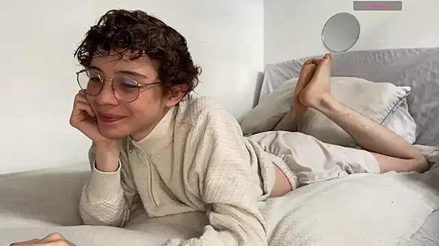 mapleg online show from March 20, 2025, 10:07 pm