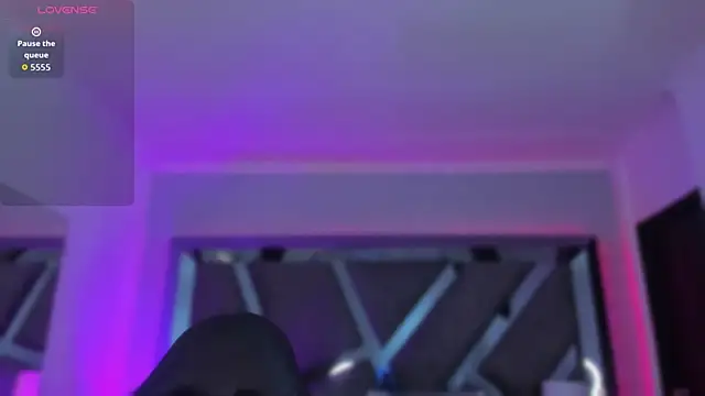 Snapshot of AlliJadid chatting on October 6, 2025, 10:38 am AlliJadid online show from October 6, 2025, 10:38 am