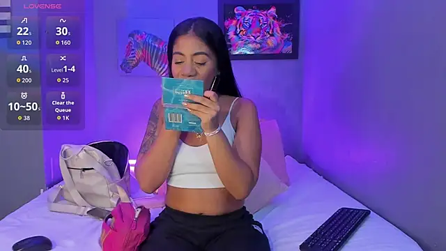 Snapshot of PammelaRoss1 chatting on September 8, 2025, 5:12 pm PammelaRoss1 online show from September 8, 2025, 5:12 pm