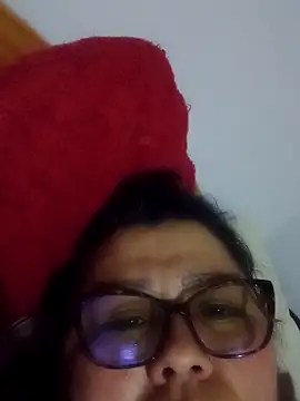 Snapshot of Darly_Gomez chatting on March 22, 2025, 1:11 am Darly Gomez online show from March 22, 2025, 1:11 am