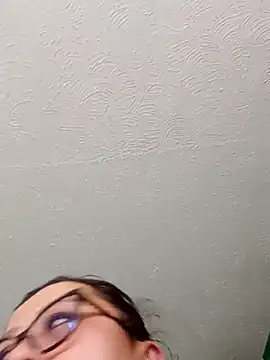 Snapshot of Darly_Gomez chatting on March 5, 2025, 9:15 pm Darly Gomez online show from March 5, 2025, 9:15 pm