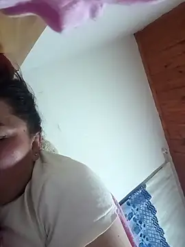 Snapshot of Darly_Gomez chatting on September 13, 2025, 2:22 am Darly Gomez online show from September 13, 2025, 2:22 am