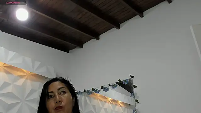 CHantal 33 online show from January 22, 2025, 12:06 am