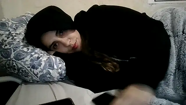 Snapshot of Ursumi1 chatting on November 29, 2025, 9:15 pm Ursumi1 online show from November 29, 2025, 9:15 pm