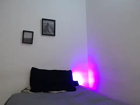 aria jhonsson online show from January 3, 2025, 3:05 am