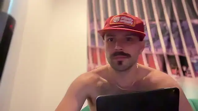 Snapshot of 69woodinson chatting on February 13, 2025, 1:15 pm 69woodinson online show from February 13, 2025, 1:15 pm