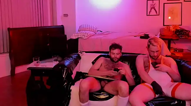 Snapshot of 69woodinson chatting on December 7, 2024, 8:05 am 69woodinson online show from December 7, 2024, 8:05 am