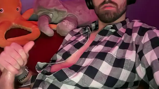 Snapshot of cottonmouth933 chatting on February 16, 2026, 7:34 pm cottonmouth933 online show from February 16, 2026, 7:34 pm