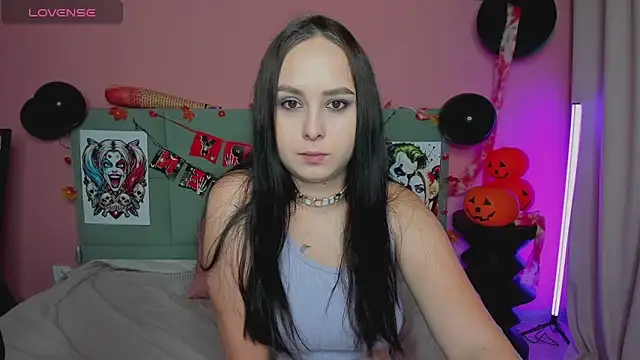 BeatriceReeves online show from October 31, 2025, 1:02 am