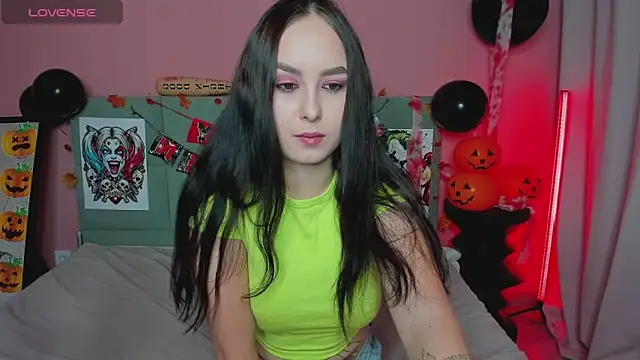 BeatriceReeves online show from October 26, 2025, 1:06 am