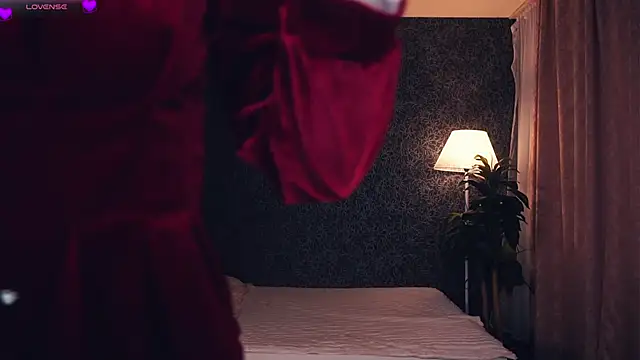 MoiraHavins online show from January 16, 2026, 6:39 am