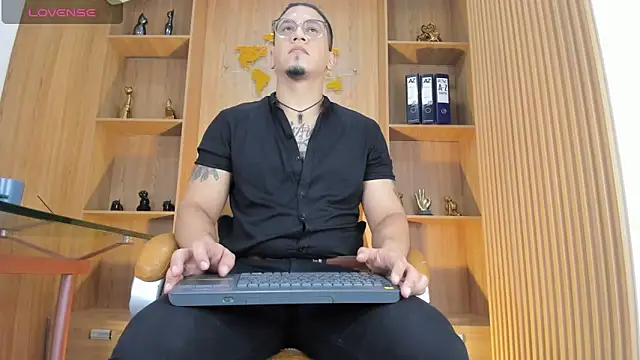 JoshMillerr  online show from June 1, 2026, 7:24 pm