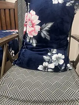 HoneyBearCpl online show from February 7, 2026, 3:53 pm