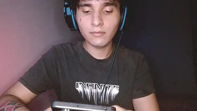 Charley quin online show from October 23, 2025, 3:38 am