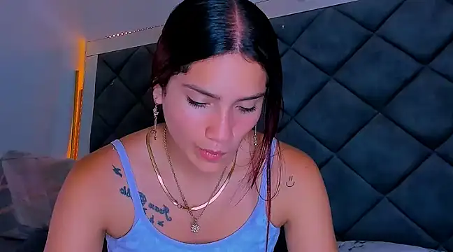 Nellyhills online show from March 19, 2025, 9:37 pm