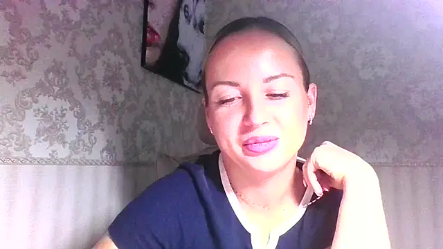 jennifer838 online show from October 6, 2025, 12:06 pm