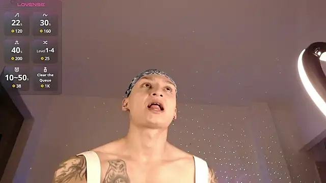 arthurphoenix  online show from January 3, 2025, 3:27 am