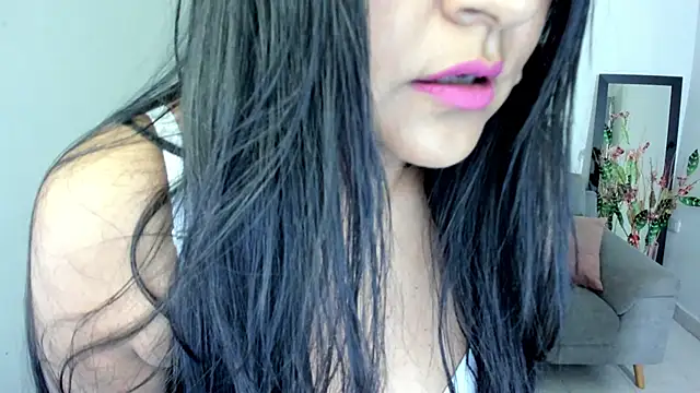 Snapshot of Adele_Sweett chatting on November 12, 2025, 10:41 am Adele Sweett online show from November 12, 2025, 10:41 am