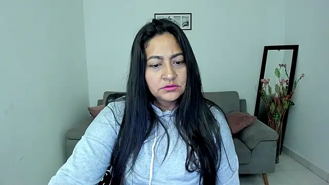 Adele Sweett online show from April 18, 2026, 11:23 am