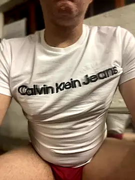 Snapshot of FrankJake99 chatting on October 10, 2025, 10:32 pm FrankJake99 online show from October 10, 2025, 10:32 pm