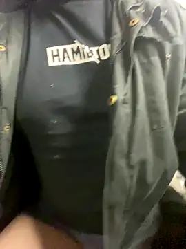 Snapshot of FrankJake99 chatting on October 17, 2025, 12:14 am FrankJake99 online show from October 17, 2025, 12:14 am