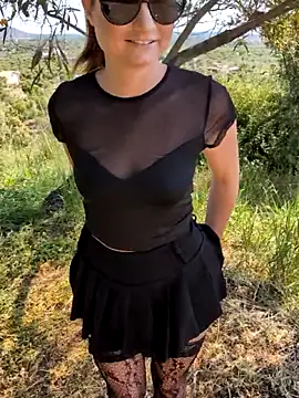 Samira-Summer online show from April 19, 2026, 7:53 am