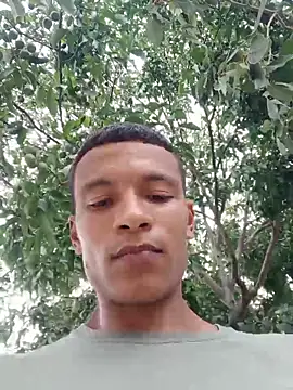 Snapshot of Black_Diamon_ chatting on May 17, 2026, 9:15 pm Black Diamon online show from May 17, 2026, 9:15 pm