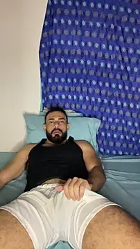 Snapshot of BEN_BLAZE chatting on November 24, 2025, 7:36 pm BEN BLAZE online show from November 24, 2025, 7:36 pm