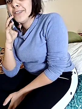 Snapshot of ShadiaStar chatting on February 12, 2026, 8:30 pm ShadiaStar online show from February 12, 2026, 8:30 pm