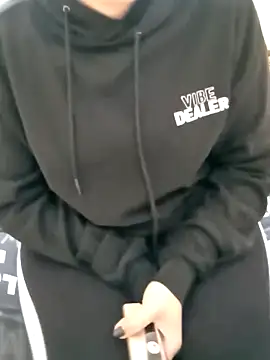 Snapshot of ShadiaStar chatting on November 26, 2025, 7:41 am ShadiaStar online show from November 26, 2025, 7:41 am