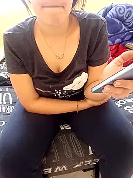 Snapshot of ShadiaStar chatting on November 19, 2025, 3:34 pm ShadiaStar online show from November 19, 2025, 3:34 pm