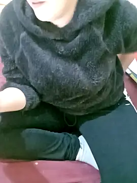 Snapshot of ShadiaStar chatting on March 19, 2025, 1:32 am ShadiaStar online show from March 19, 2025, 1:32 am